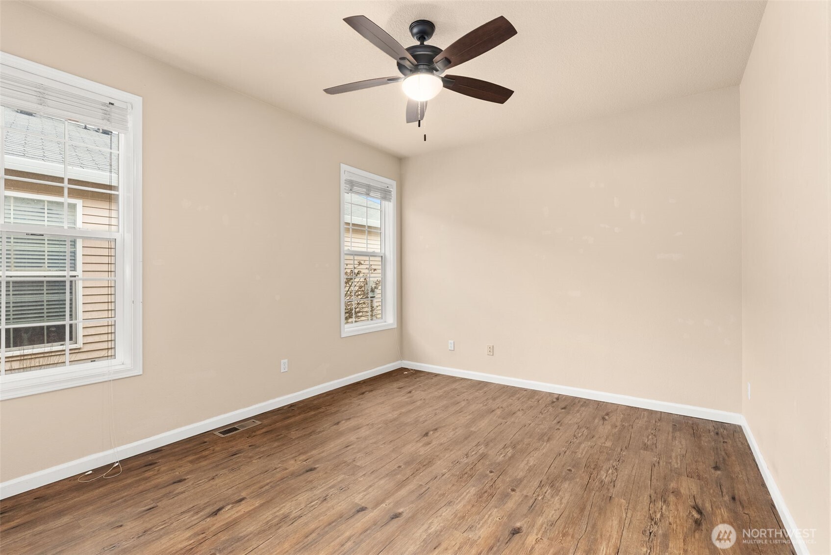 1525 Greenway Lane SE, Olympia, WA 98513