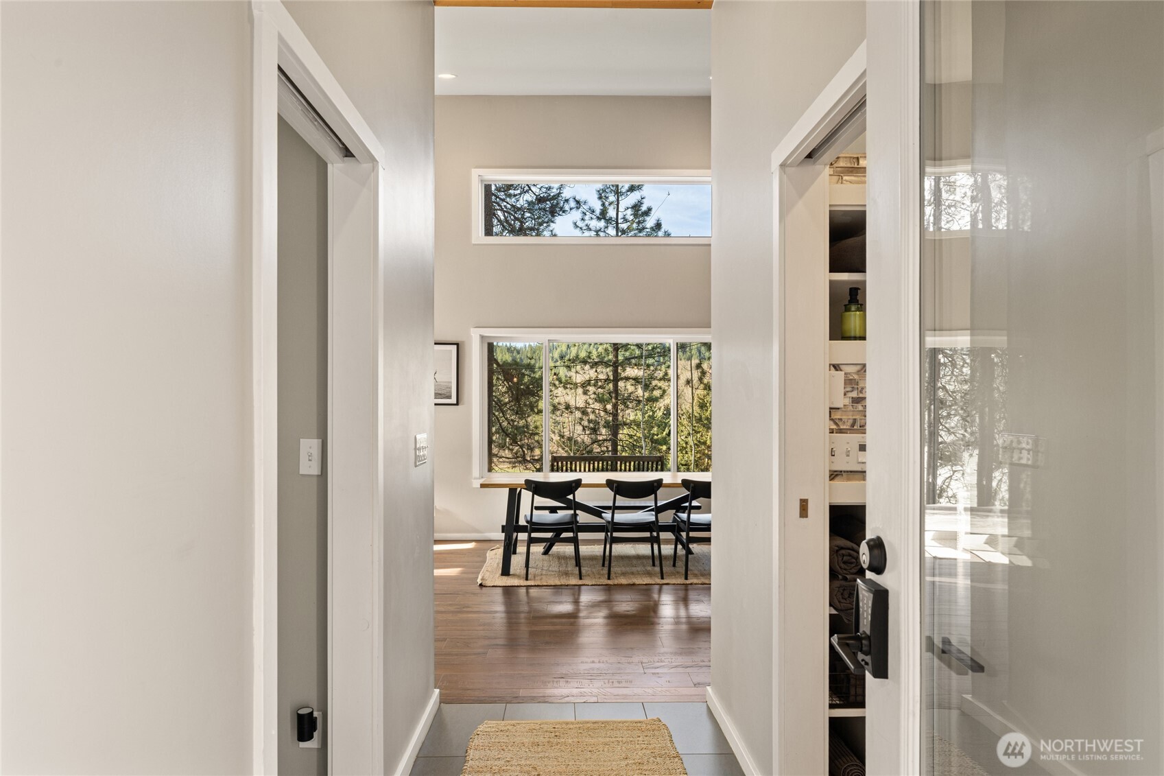 5910 Teanaway Road , Cle Elum, WA 98922