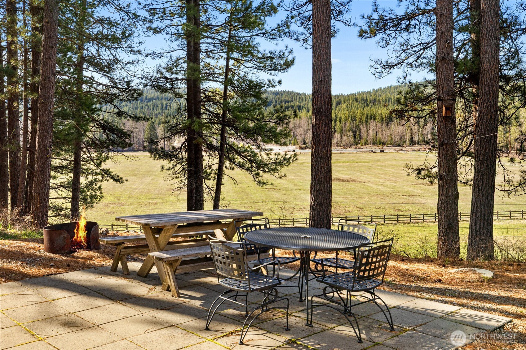 5910 Teanaway Road , Cle Elum, WA 98922