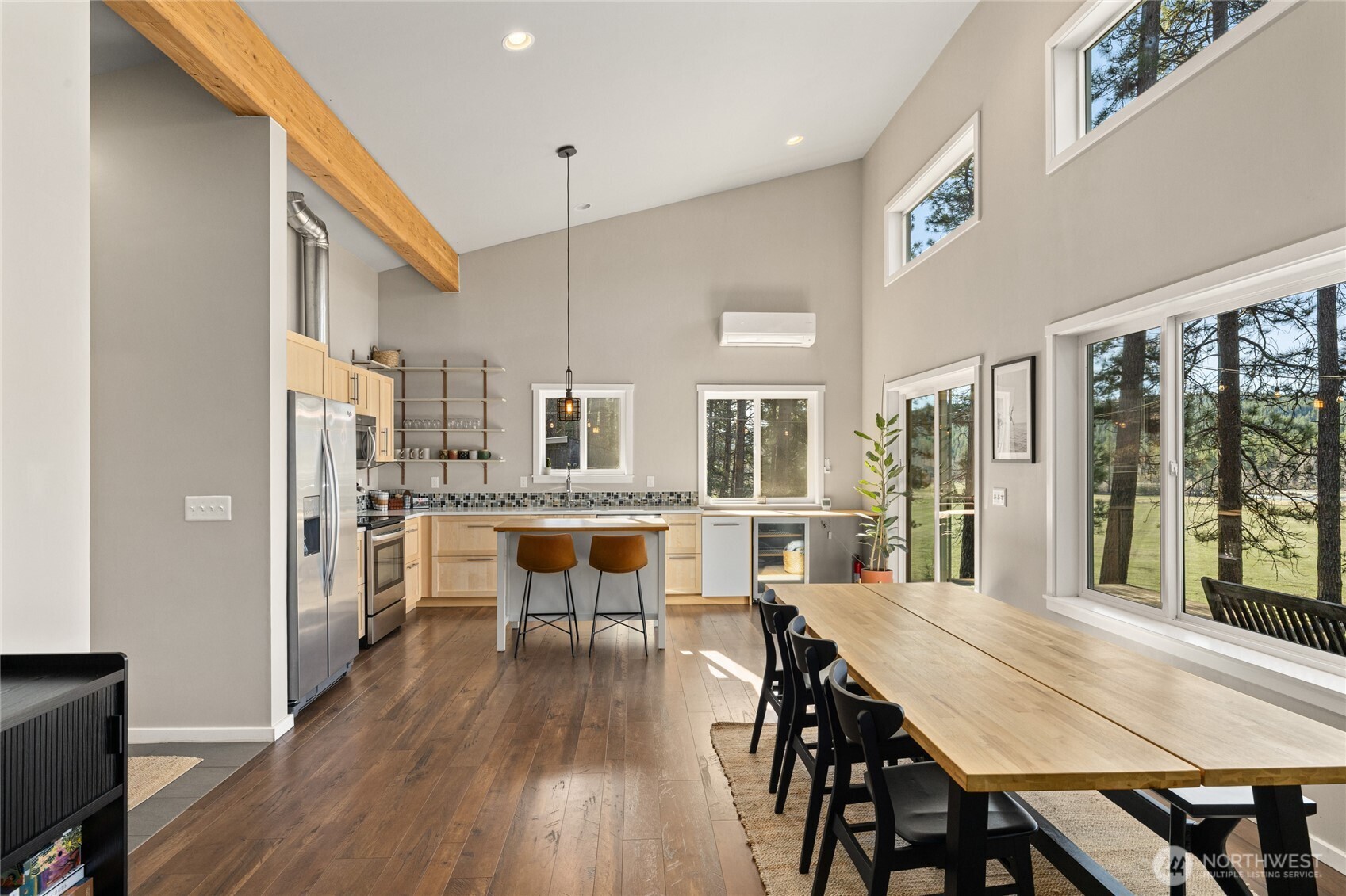 5910 Teanaway Road , Cle Elum, WA 98922