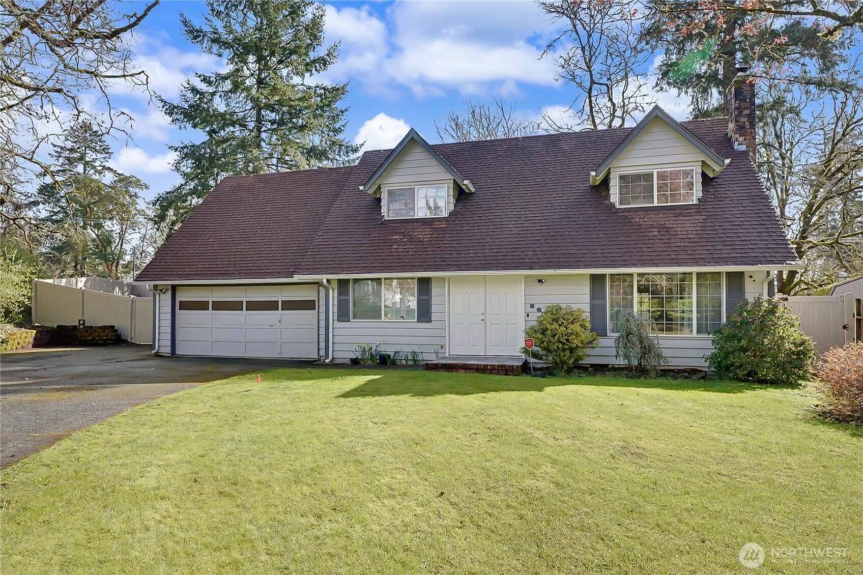 8634 35th Court SE, Lacey, WA 98503-4104