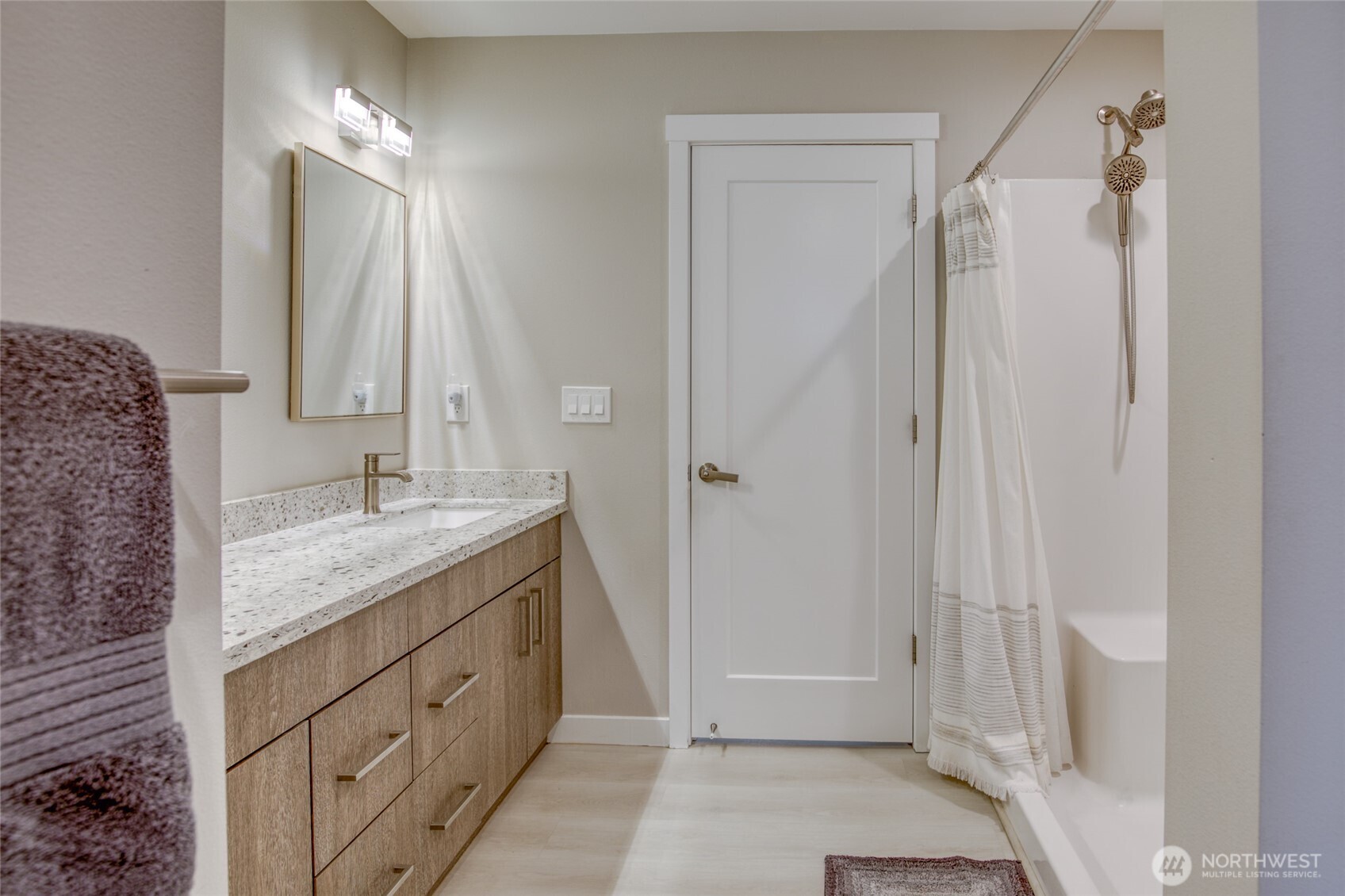 725 Wood Duck Avenue SE, Ocean Shores, WA 98569