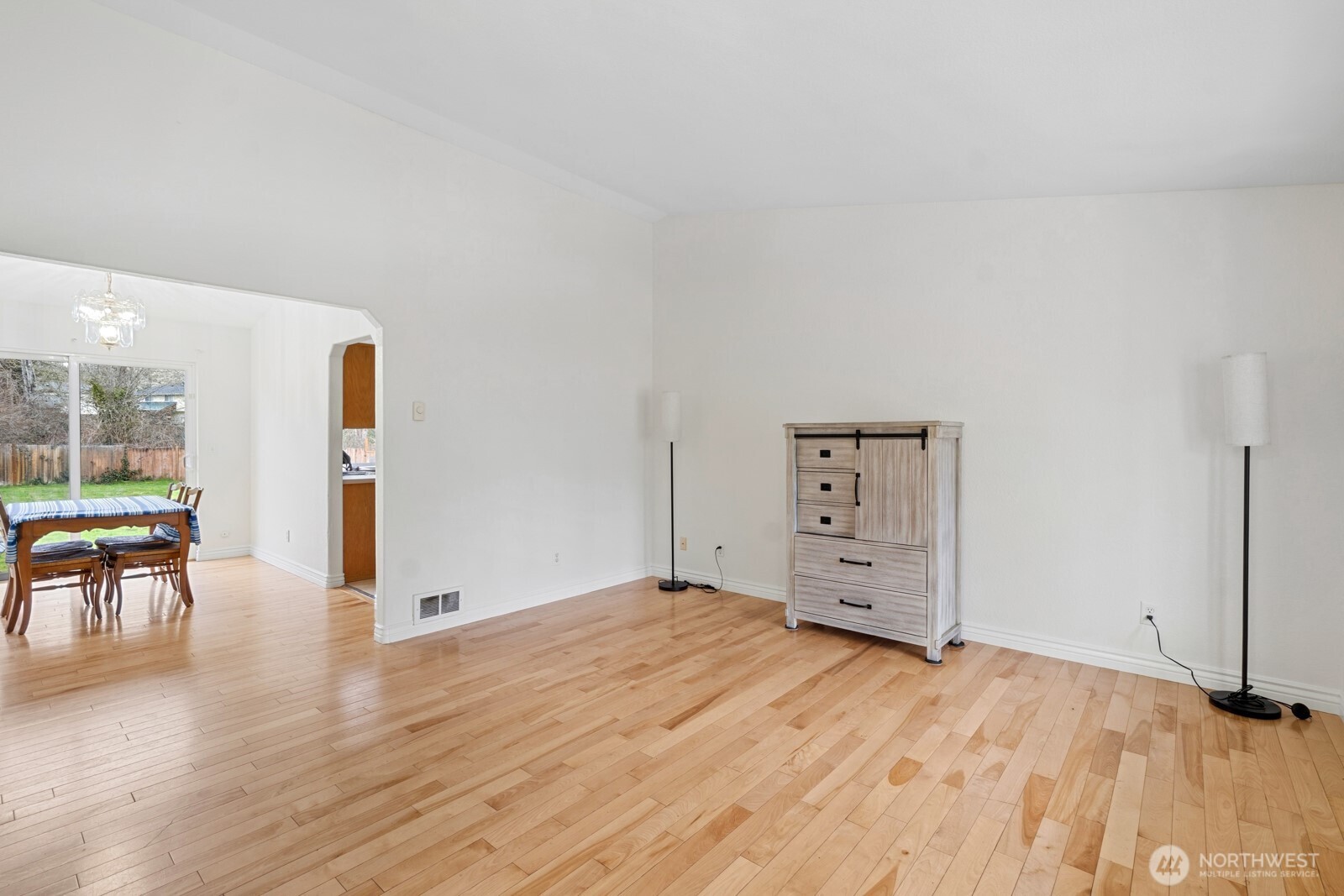 8201 295th St S , Roy, WA 98580