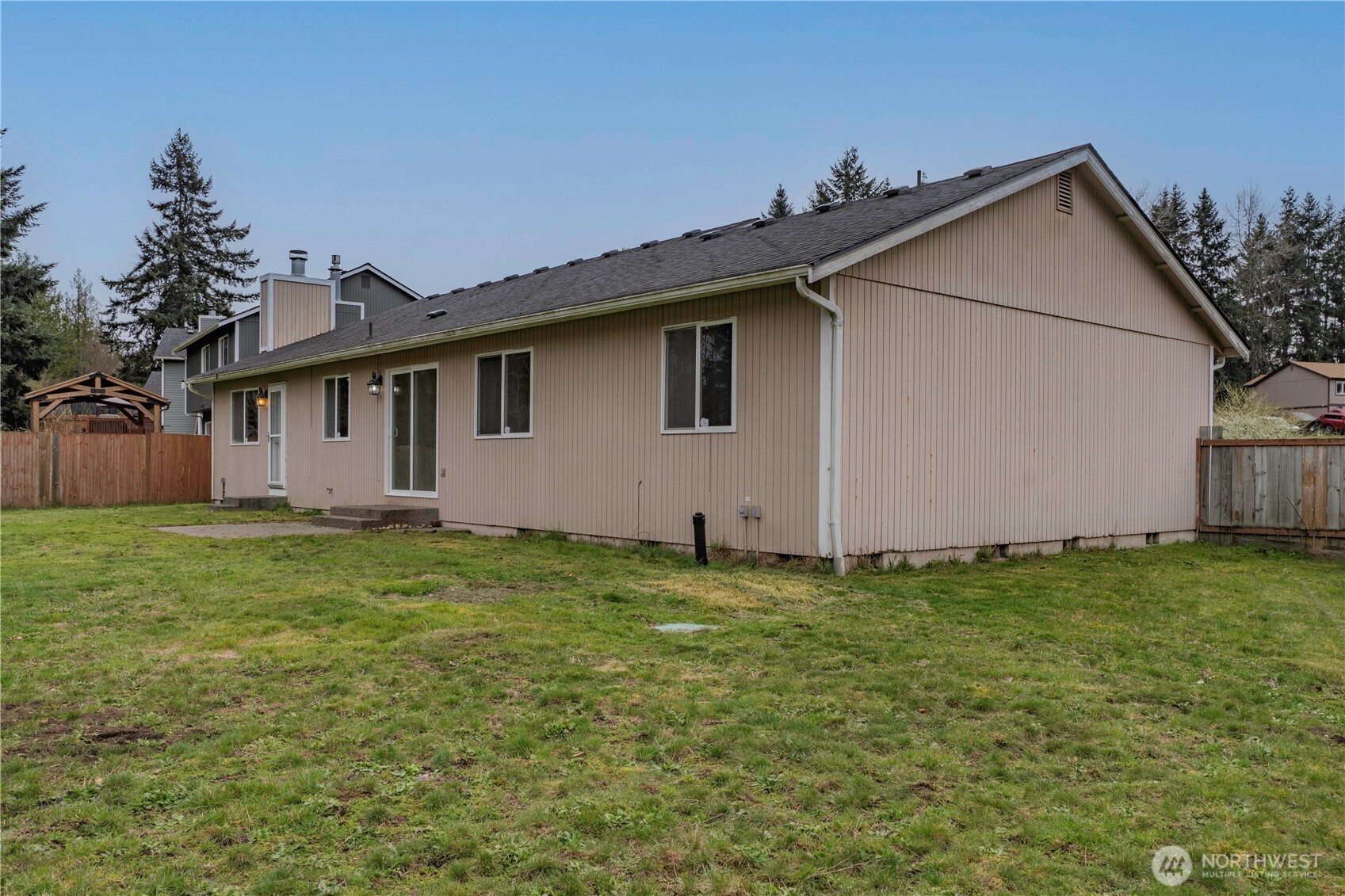 8201 295th St S , Roy, WA 98580