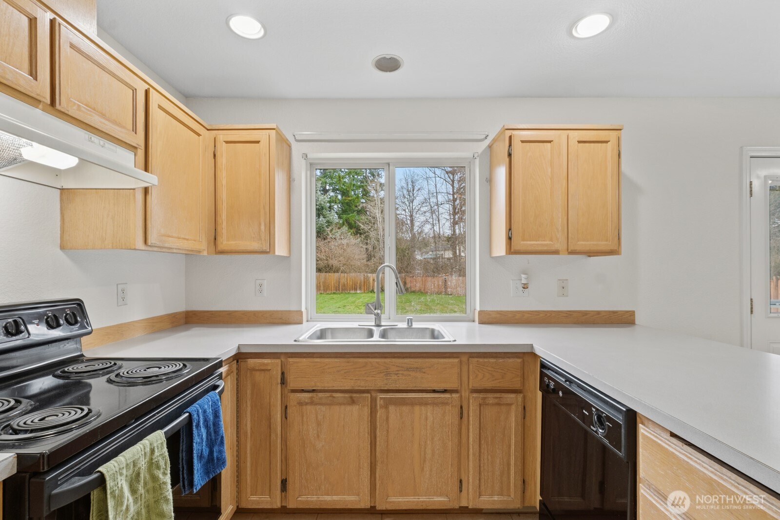 8201 295th St S , Roy, WA 98580