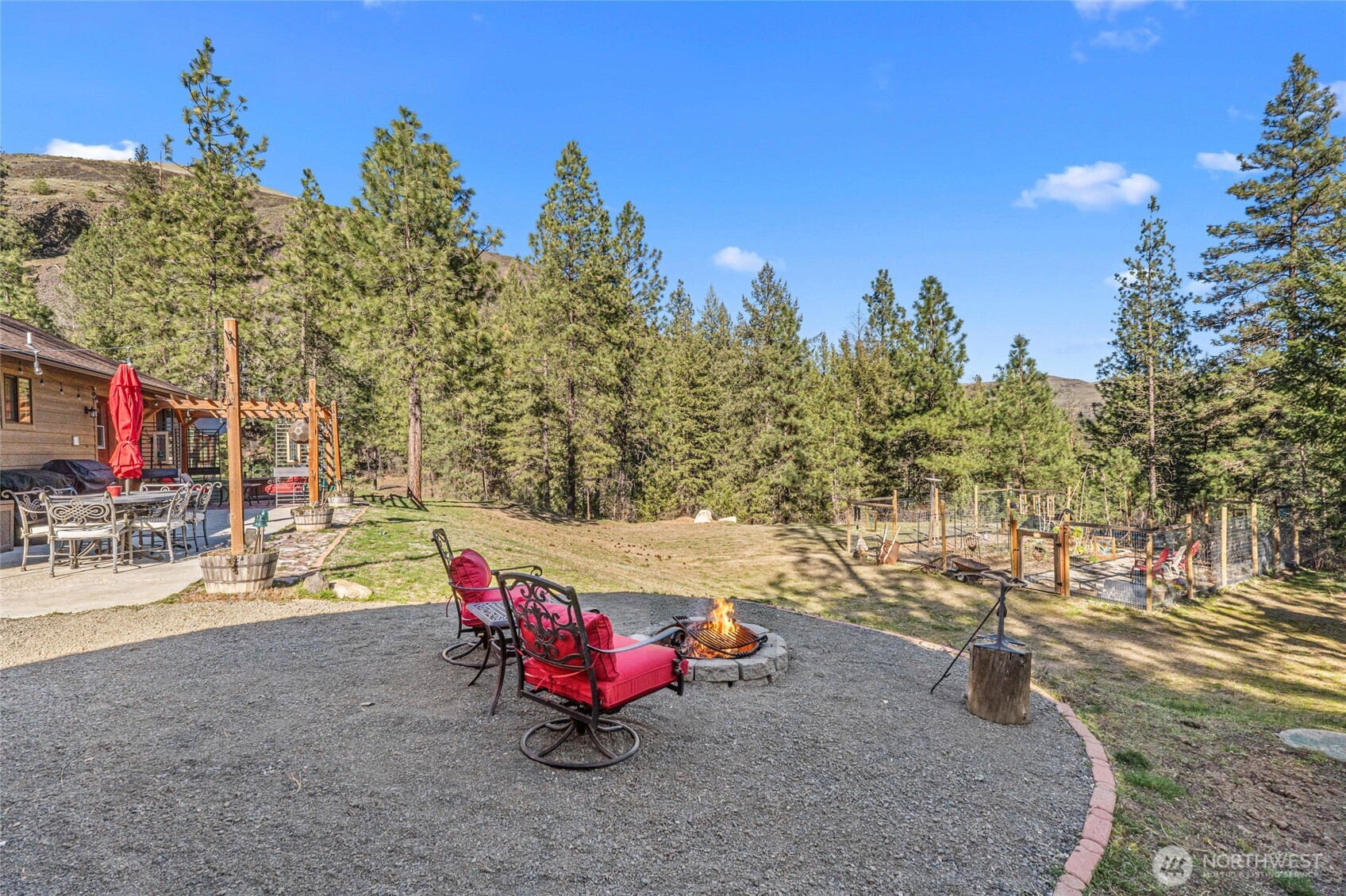 31297 Dodd Creek Lane E, Davenport, WA 99122