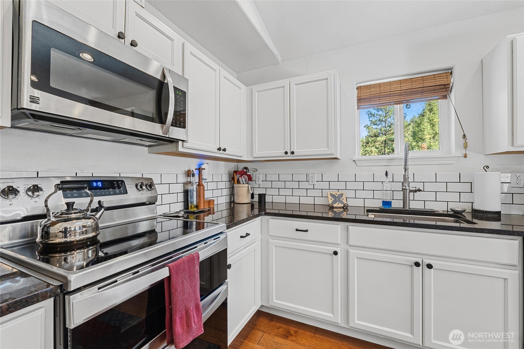 31297 Dodd Creek Lane E, Davenport, WA 99122