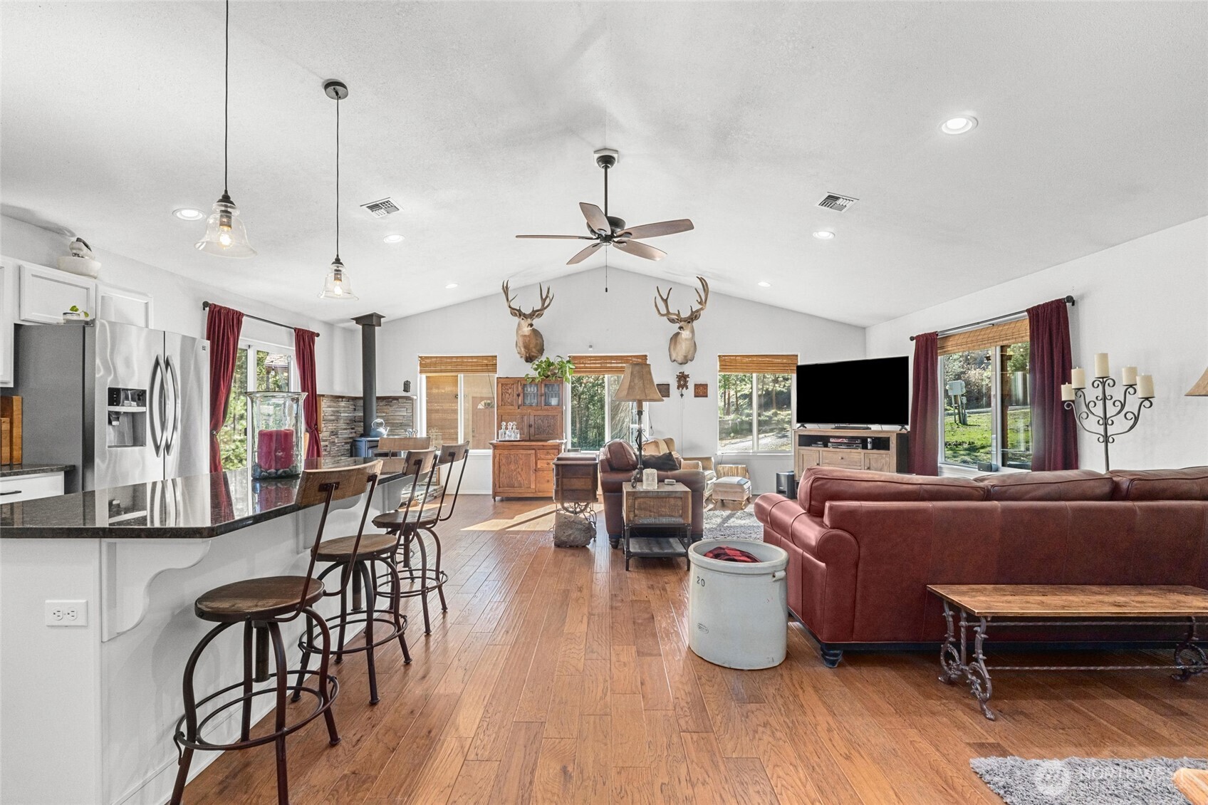 31297 Dodd Creek Lane E, Davenport, WA 99122