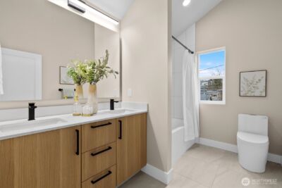 1409 Martin Luther King Jr Way , Seattle, WA 98122 - Photo 24