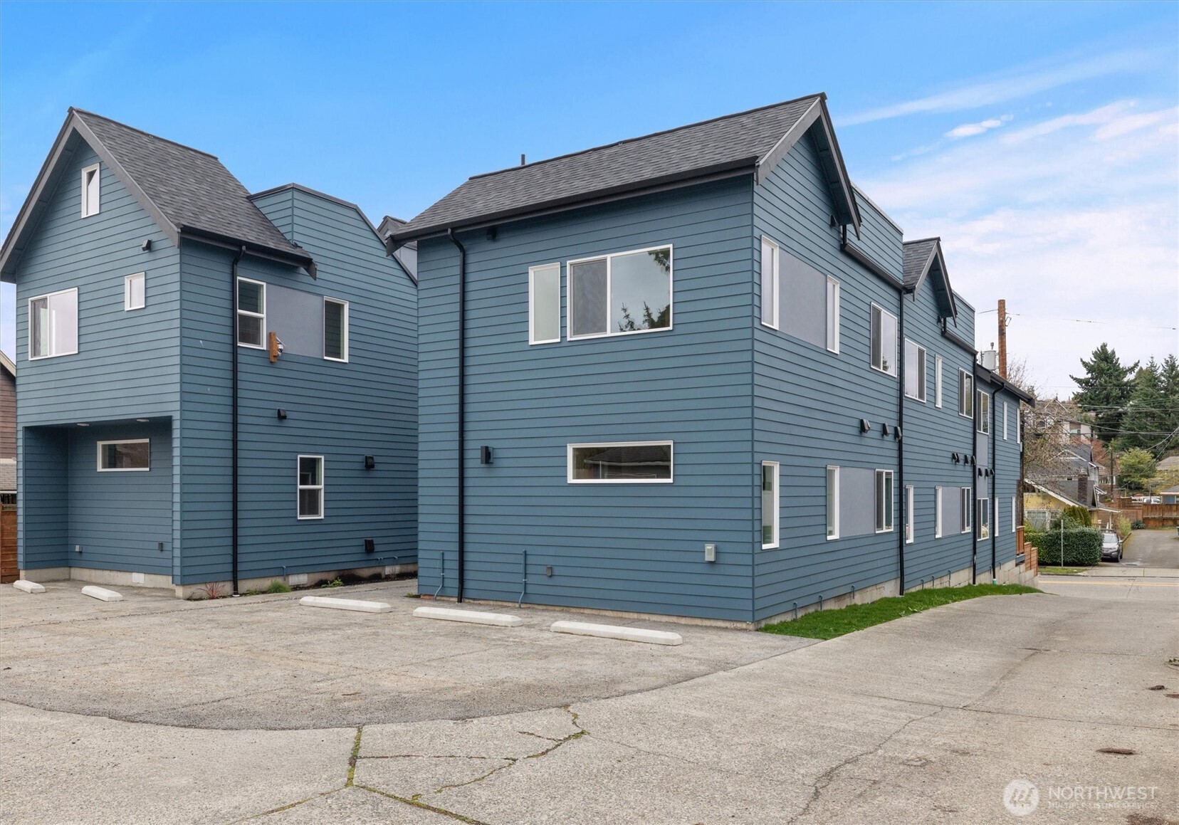 1409 Martin Luther King Jr Way , Seattle, WA 98122