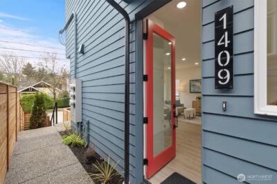 1409 Martin Luther King Jr Way , Seattle, WA 98122 - Photo 3