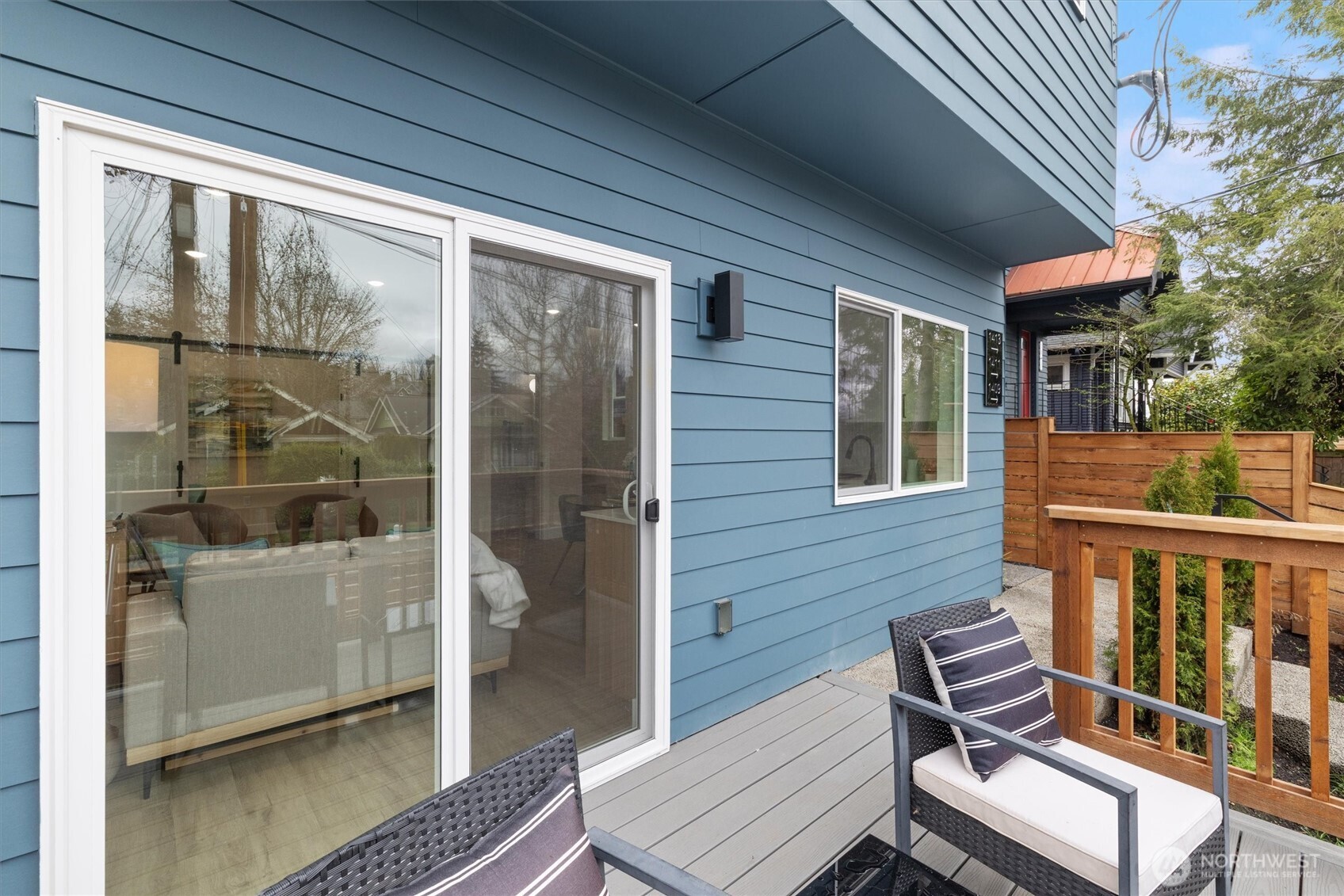 1409 Martin Luther King Jr Way , Seattle, WA 98122