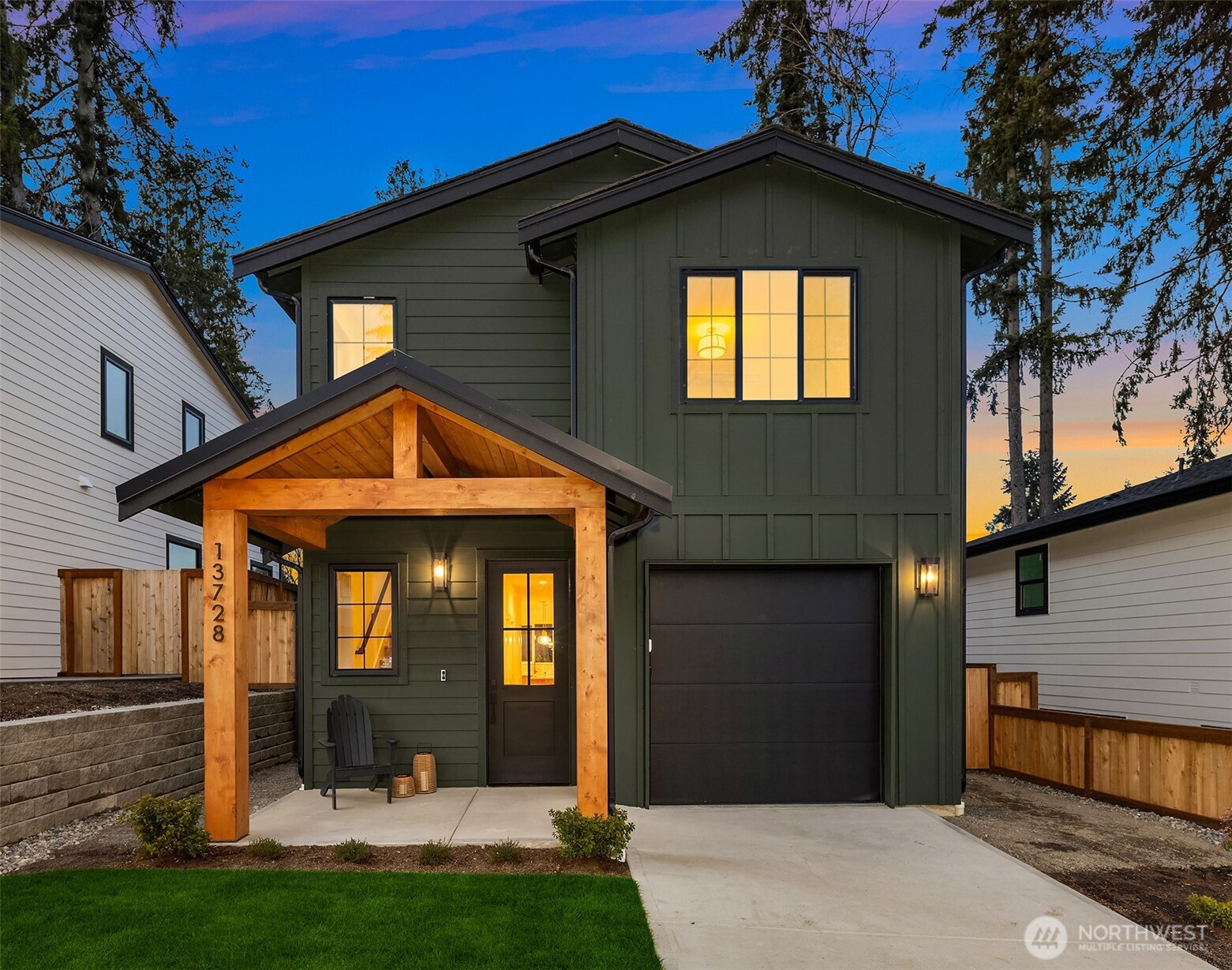 13728 NE 101st Street , Kirkland, WA 98033