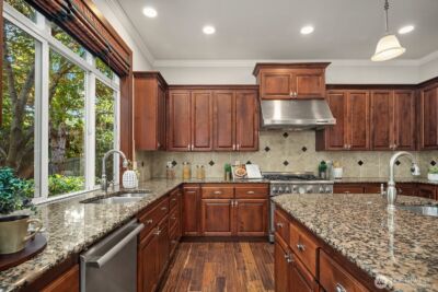 2098 211th Place SE, Sammamish, WA 98075 - Photo 14