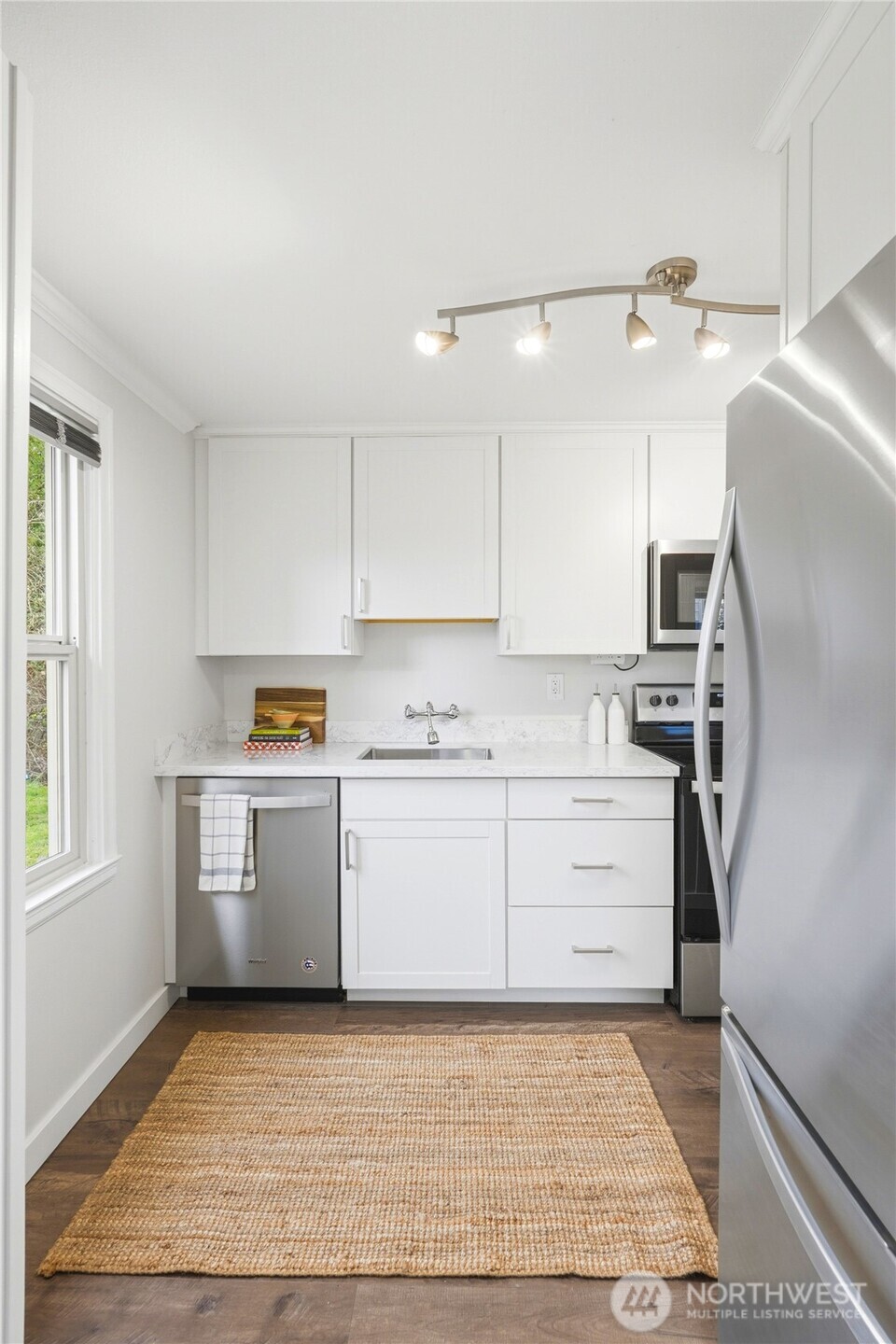 220 SW 137th St , Burien, WA 98166