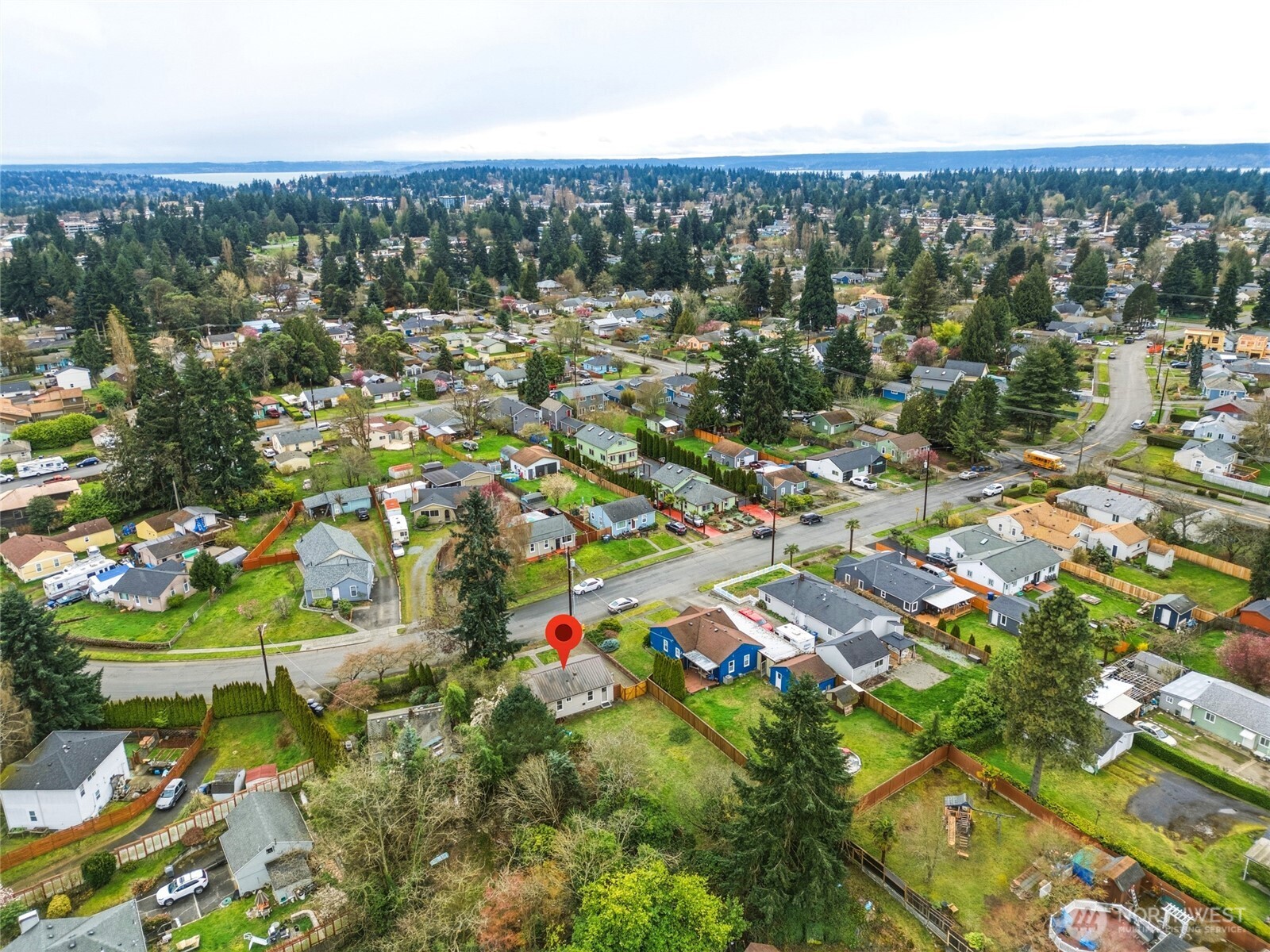 220 SW 137th St , Burien, WA 98166