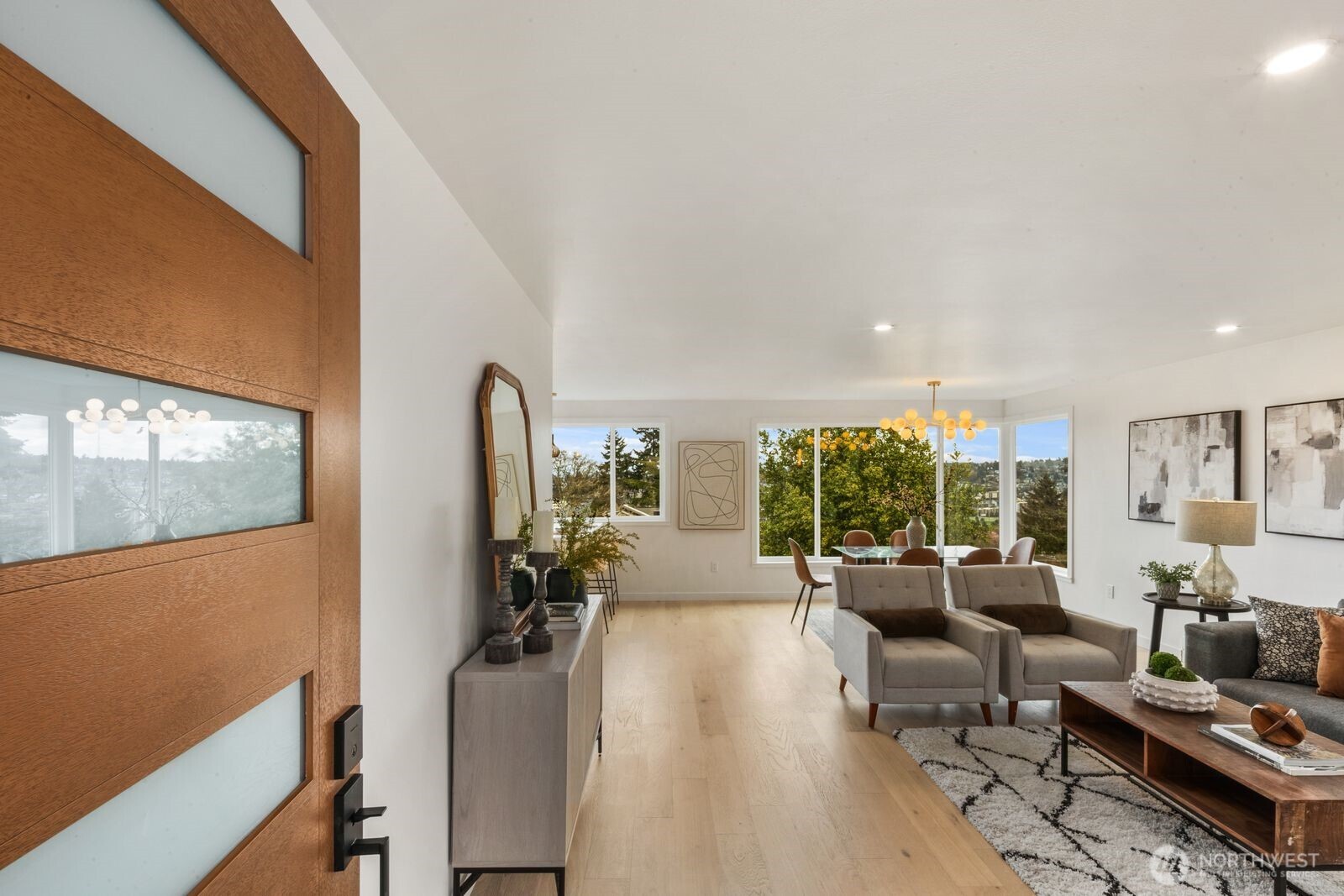 3232 26th Avenue W, Seattle, WA 98199