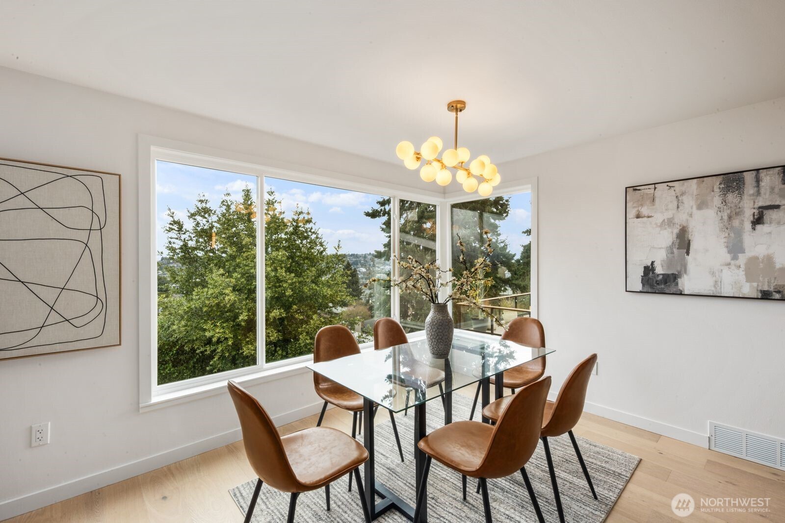 3232 26th Avenue W, Seattle, WA 98199