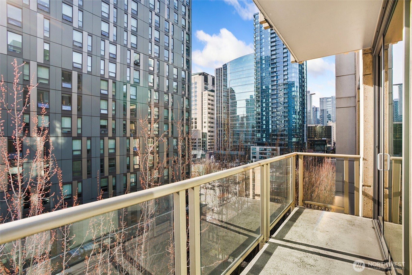 910 Lenora Street #903, Seattle, WA 98121