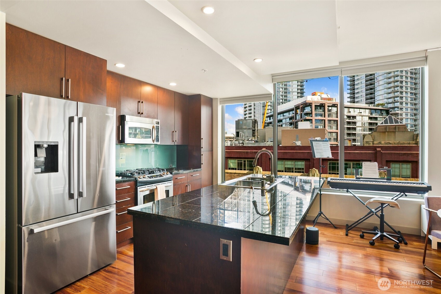 910 Lenora Street #903, Seattle, WA 98121