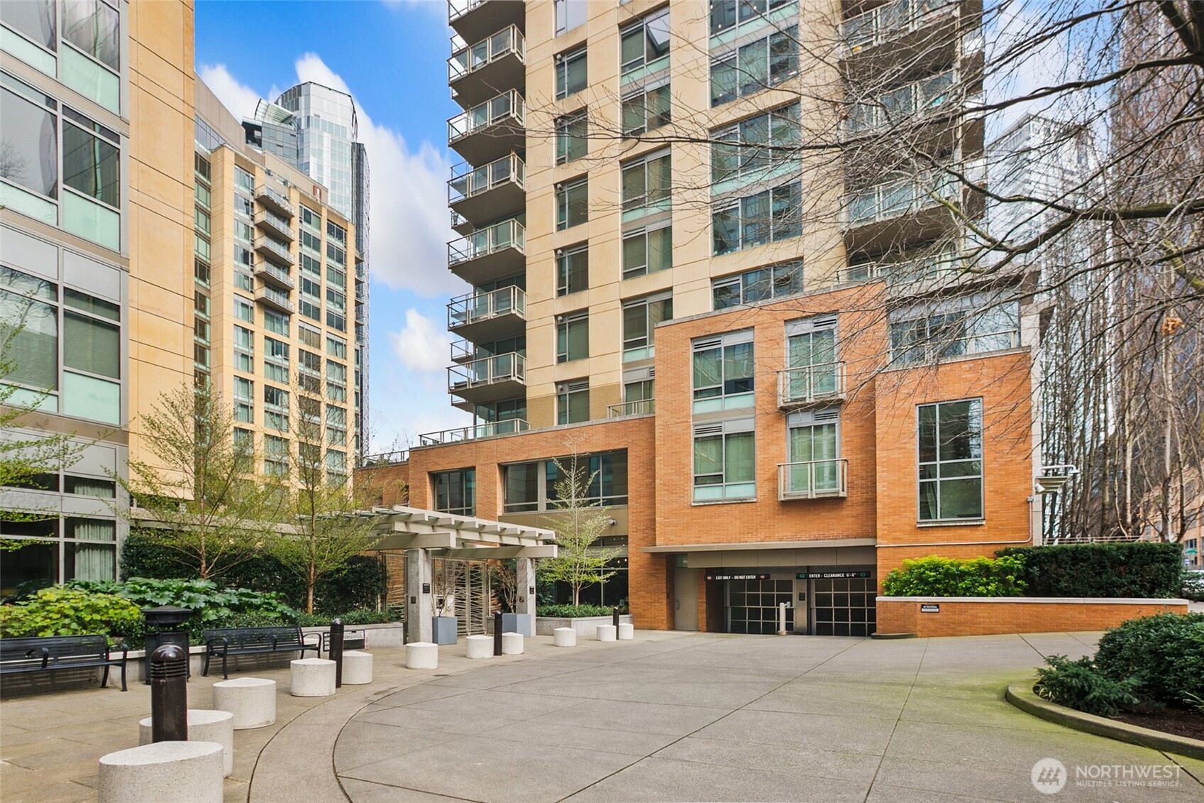 910 Lenora Street #903, Seattle, WA 98121