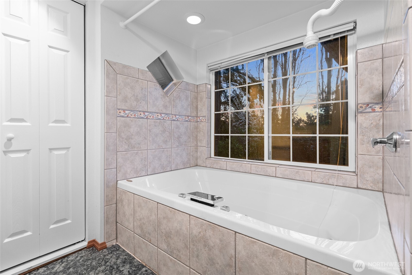 11259 126th Avenue NE, Kirkland, WA 98033