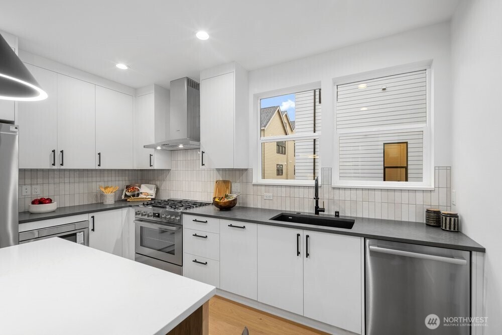 976 7th Ave NW (Homesite #6) , Issaquah, WA 98027