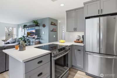 5642 California Avenue SW #3, Seattle, WA 98136 - Photo 12