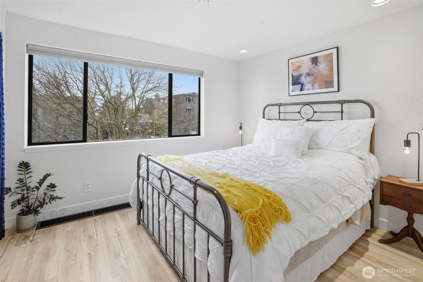 5642 California Avenue SW #3, Seattle, WA 98136