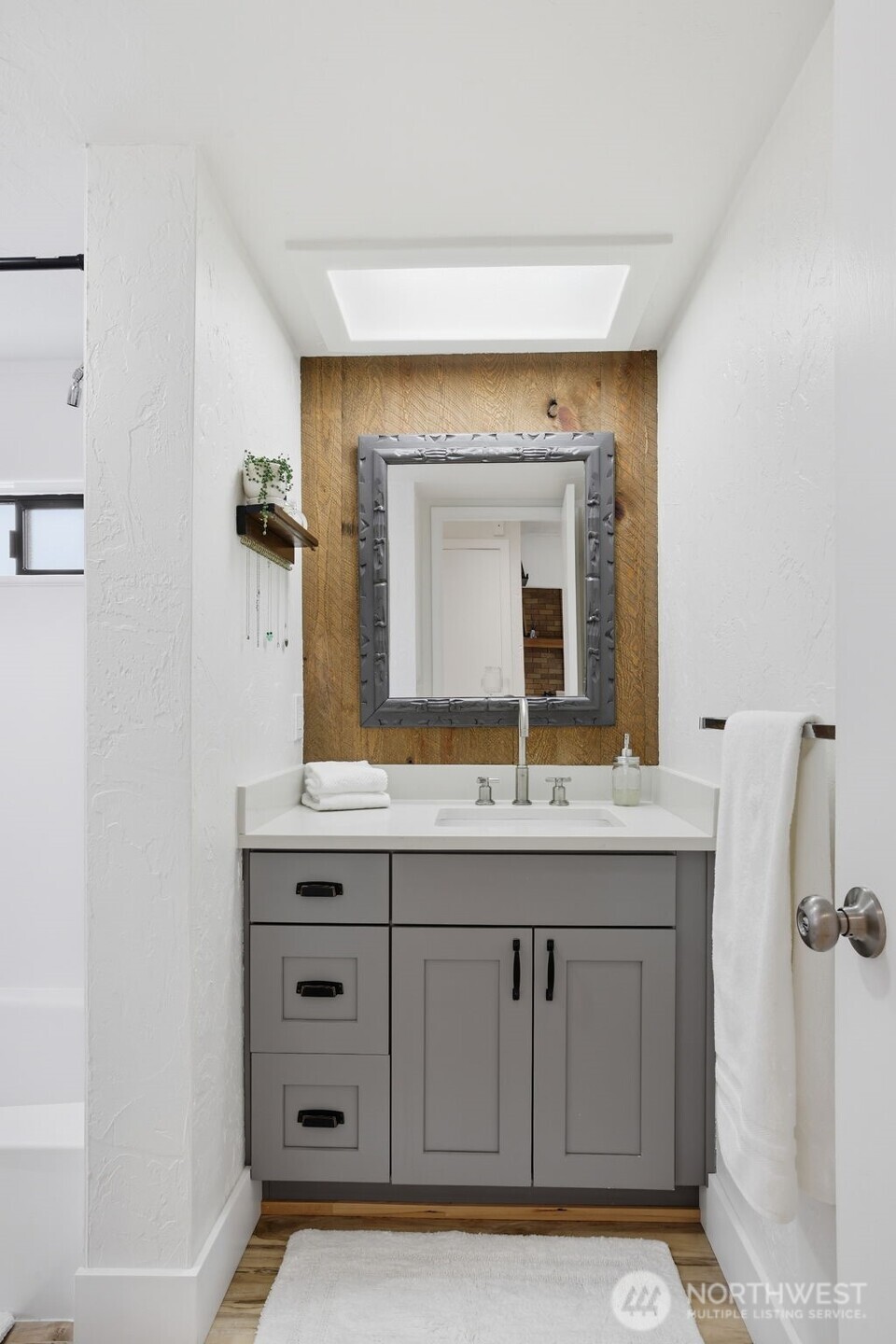 5642 California Avenue SW #3, Seattle, WA 98136