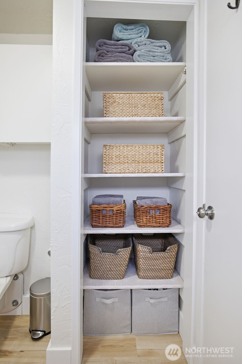 5642 California Avenue SW #3, Seattle, WA 98136