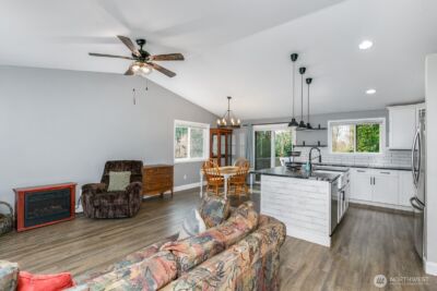 8618 74th Drive NE, Marysville, WA 98270 - Photo 3