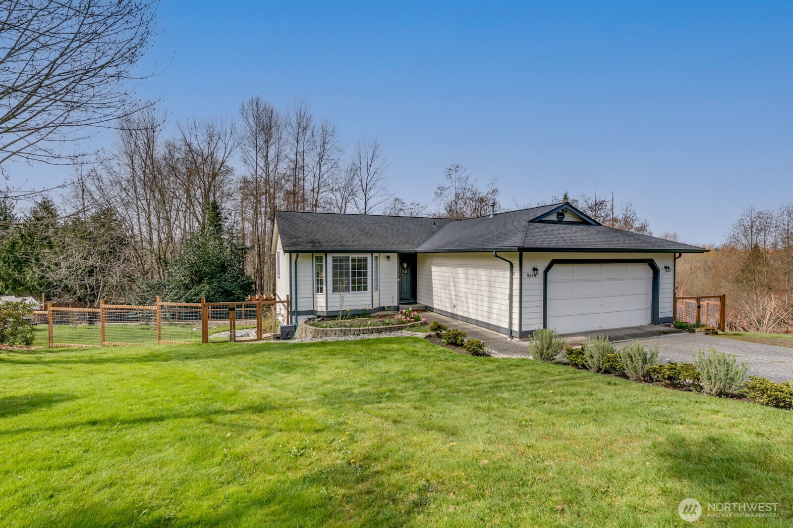 8618 74th Drive NE, Marysville, WA 98270