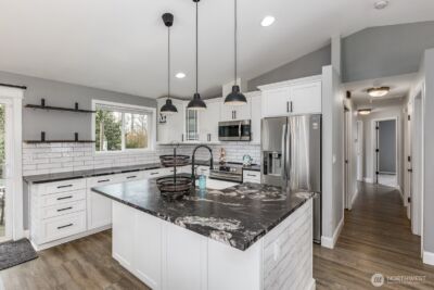 8618 74th Drive NE, Marysville, WA 98270 - Photo 4
