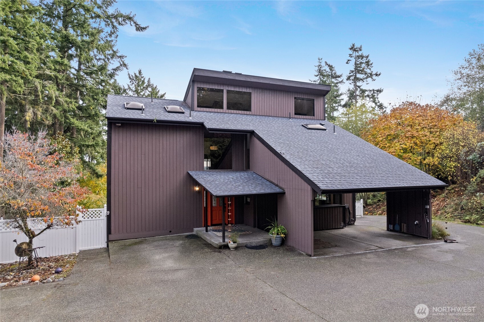 1048 12th Avenue , Fox Island, WA 98333