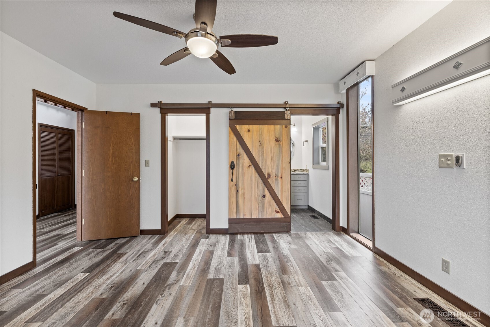 1048 12th Avenue , Fox Island, WA 98333