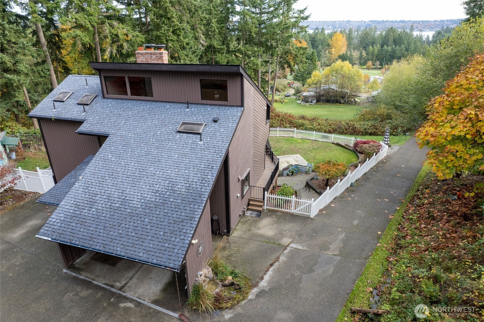 1048 12th Avenue , Fox Island, WA 98333