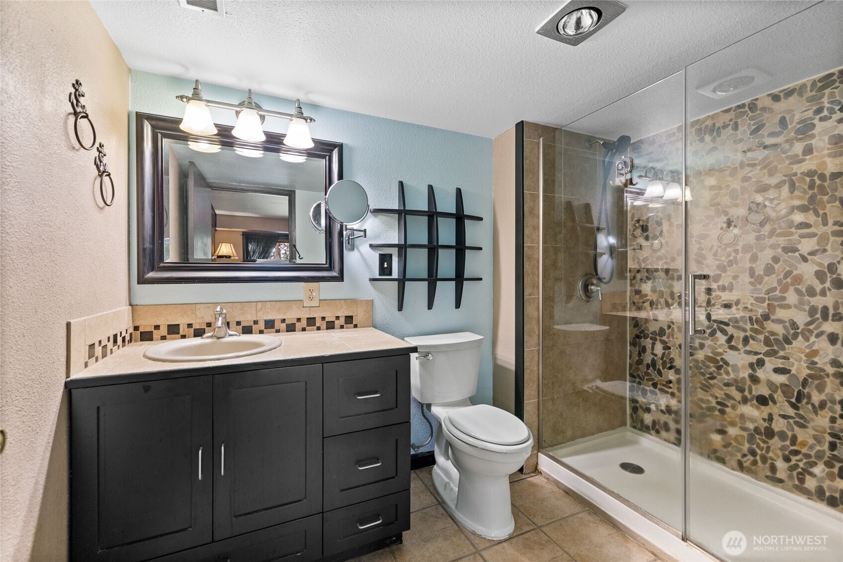 1048 12th Avenue , Fox Island, WA 98333