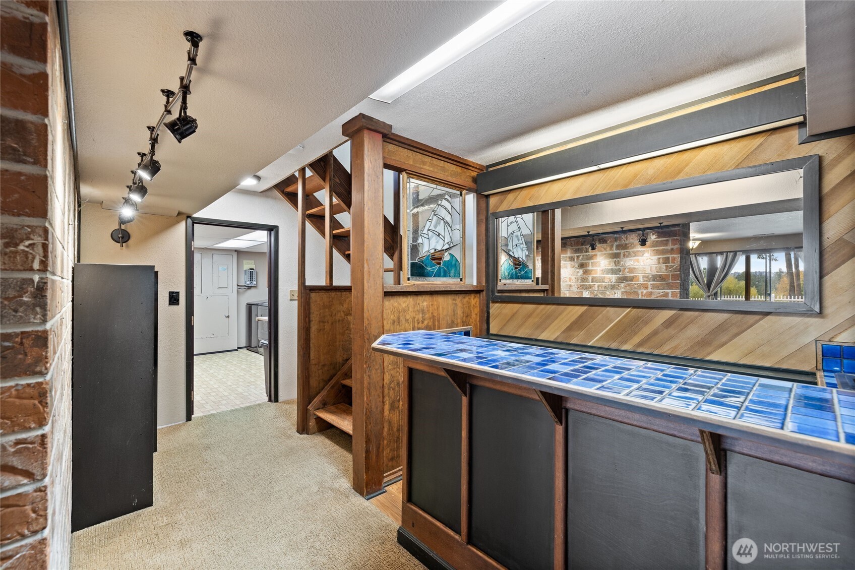 1048 12th Avenue , Fox Island, WA 98333