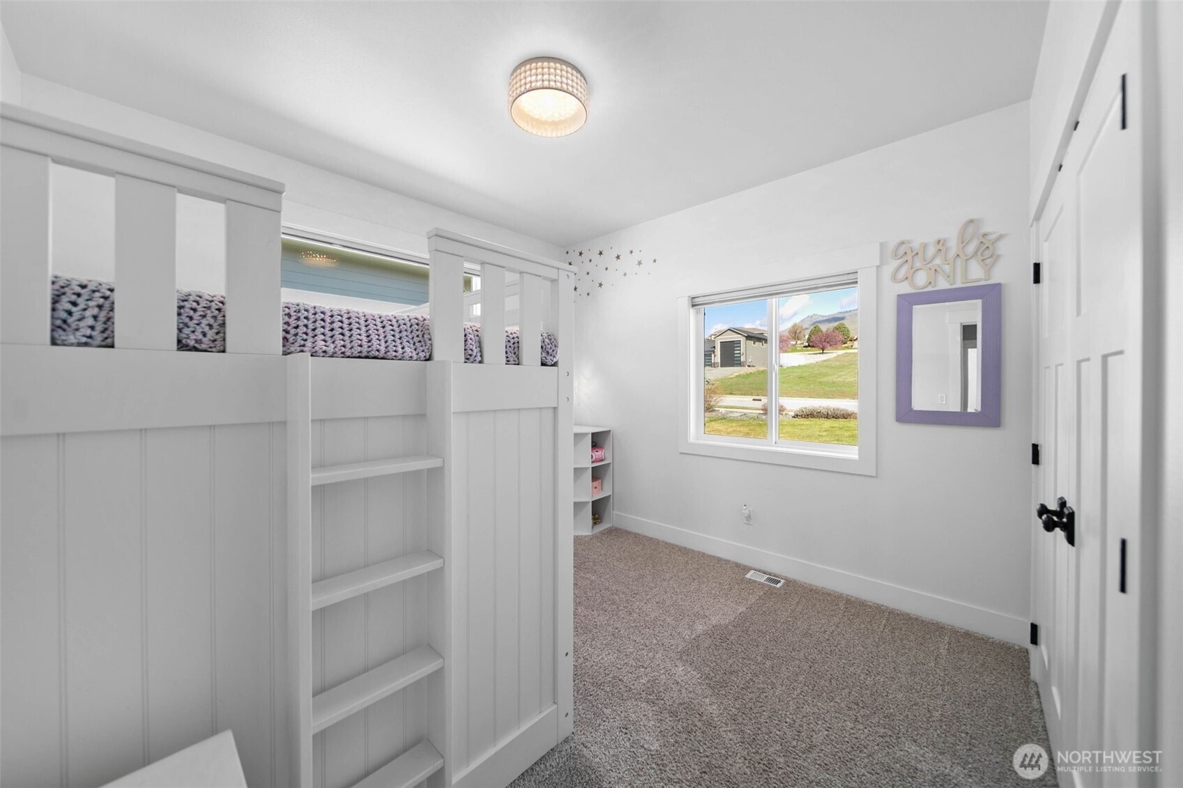 885 Autumn Crest Drive , Wenatchee, WA 98801