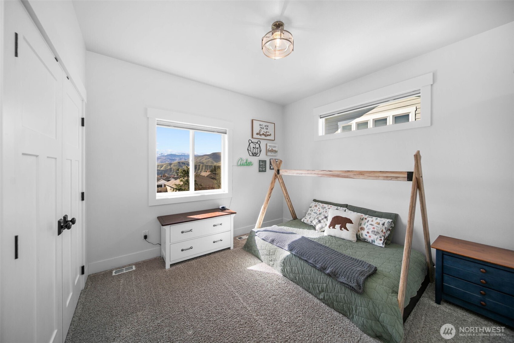 885 Autumn Crest Drive , Wenatchee, WA 98801
