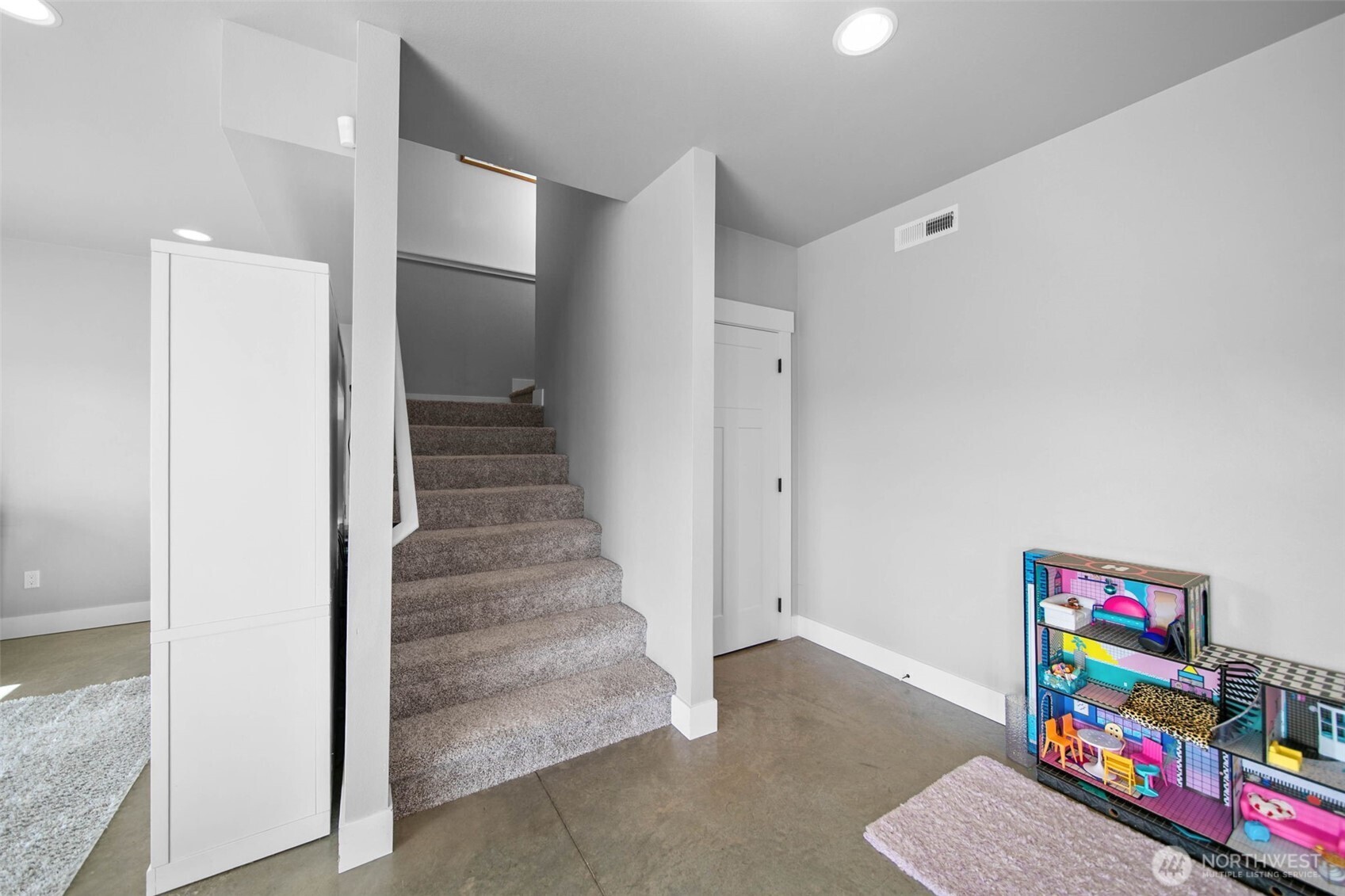 885 Autumn Crest Drive , Wenatchee, WA 98801