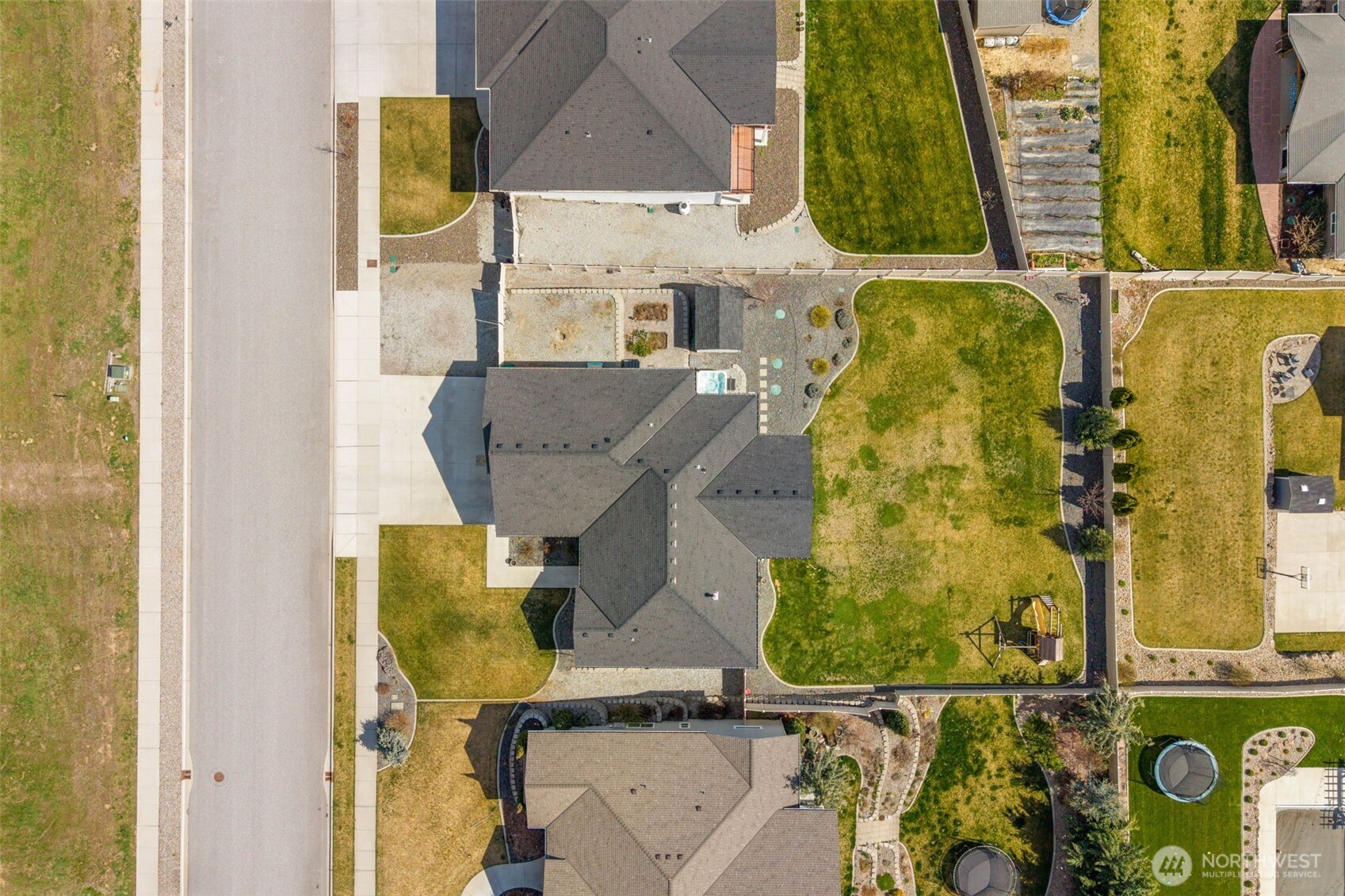 885 Autumn Crest Drive , Wenatchee, WA 98801