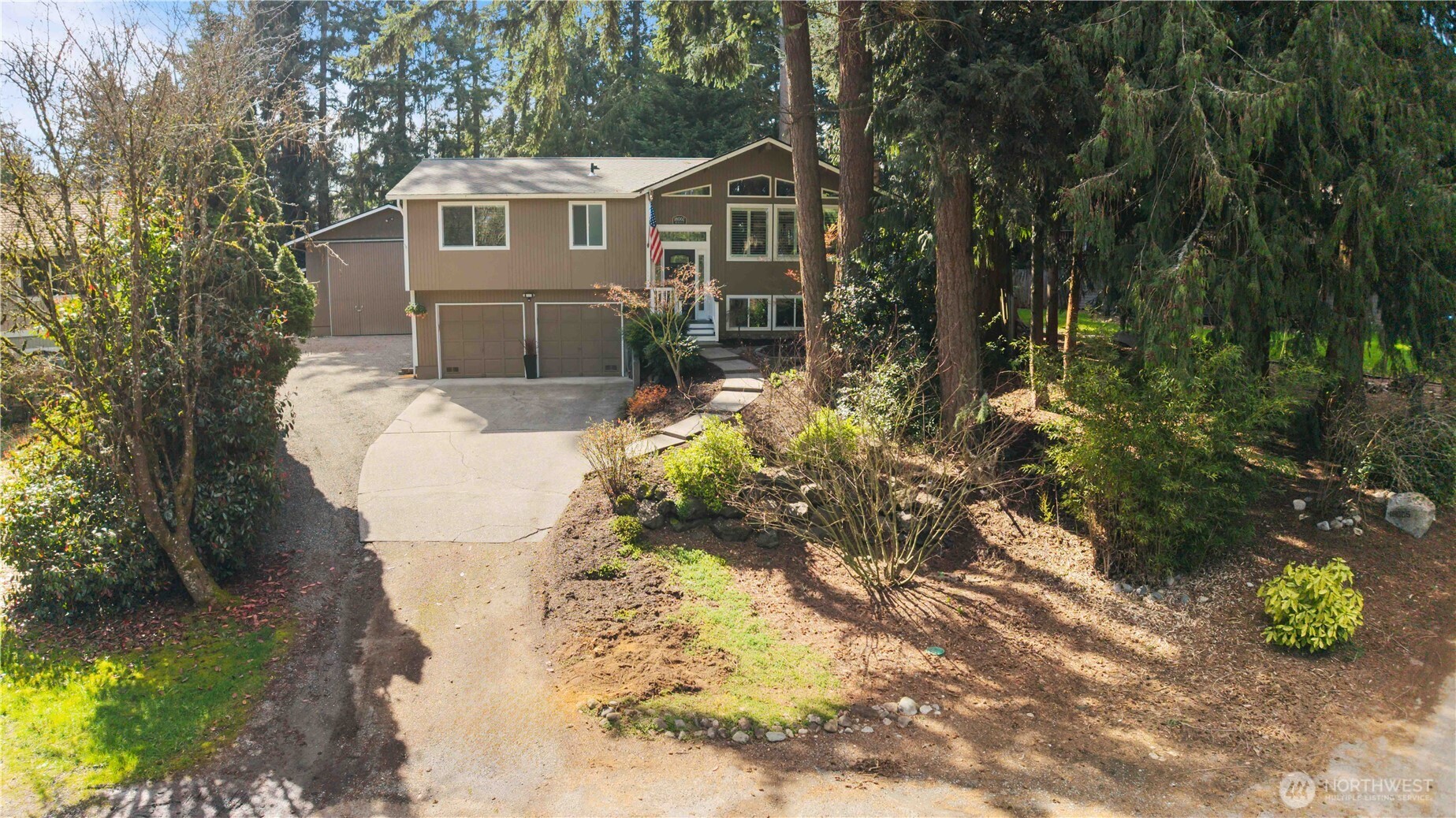 18002 42nd Street Ct E, Lake Tapps, WA 98391
