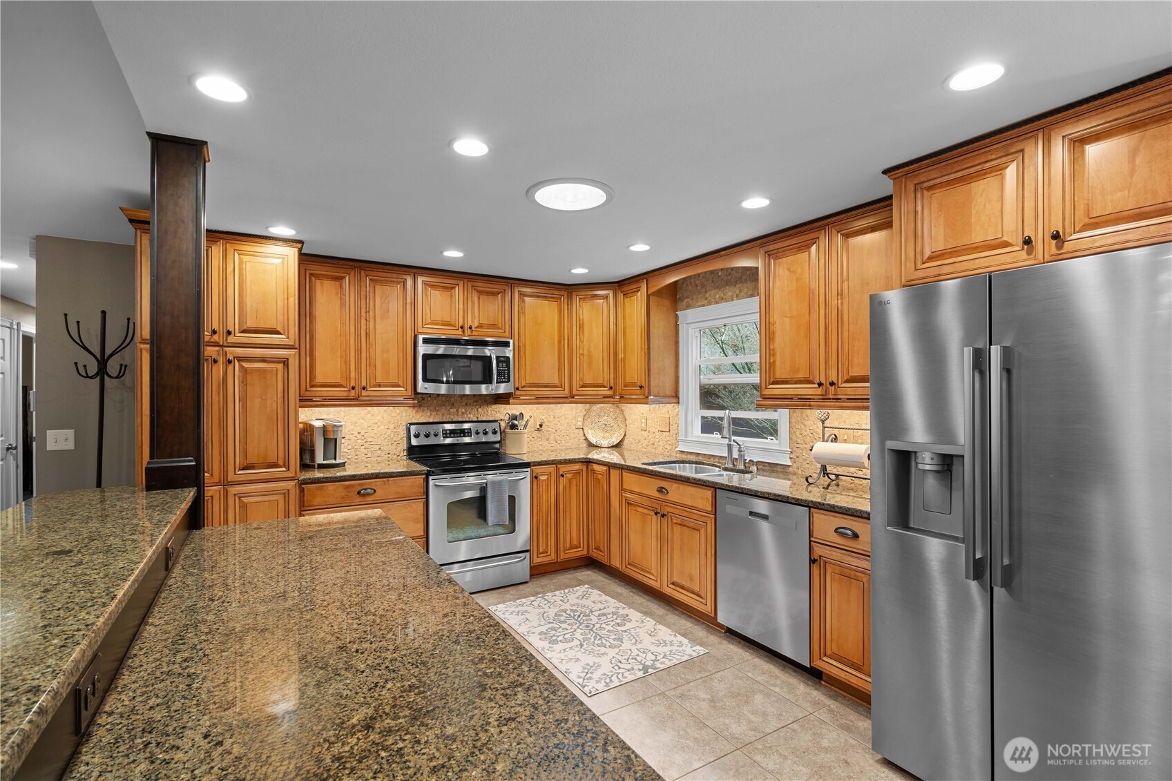 18002 42nd Street Ct E, Lake Tapps, WA 98391