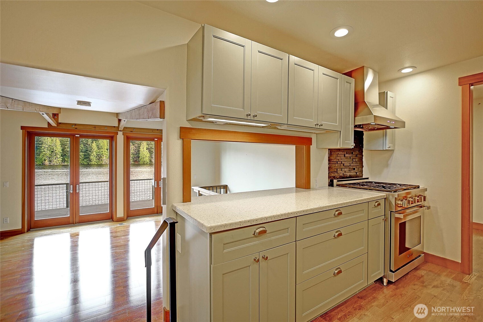 18727 Lakewood Road , Stanwood, WA 98292