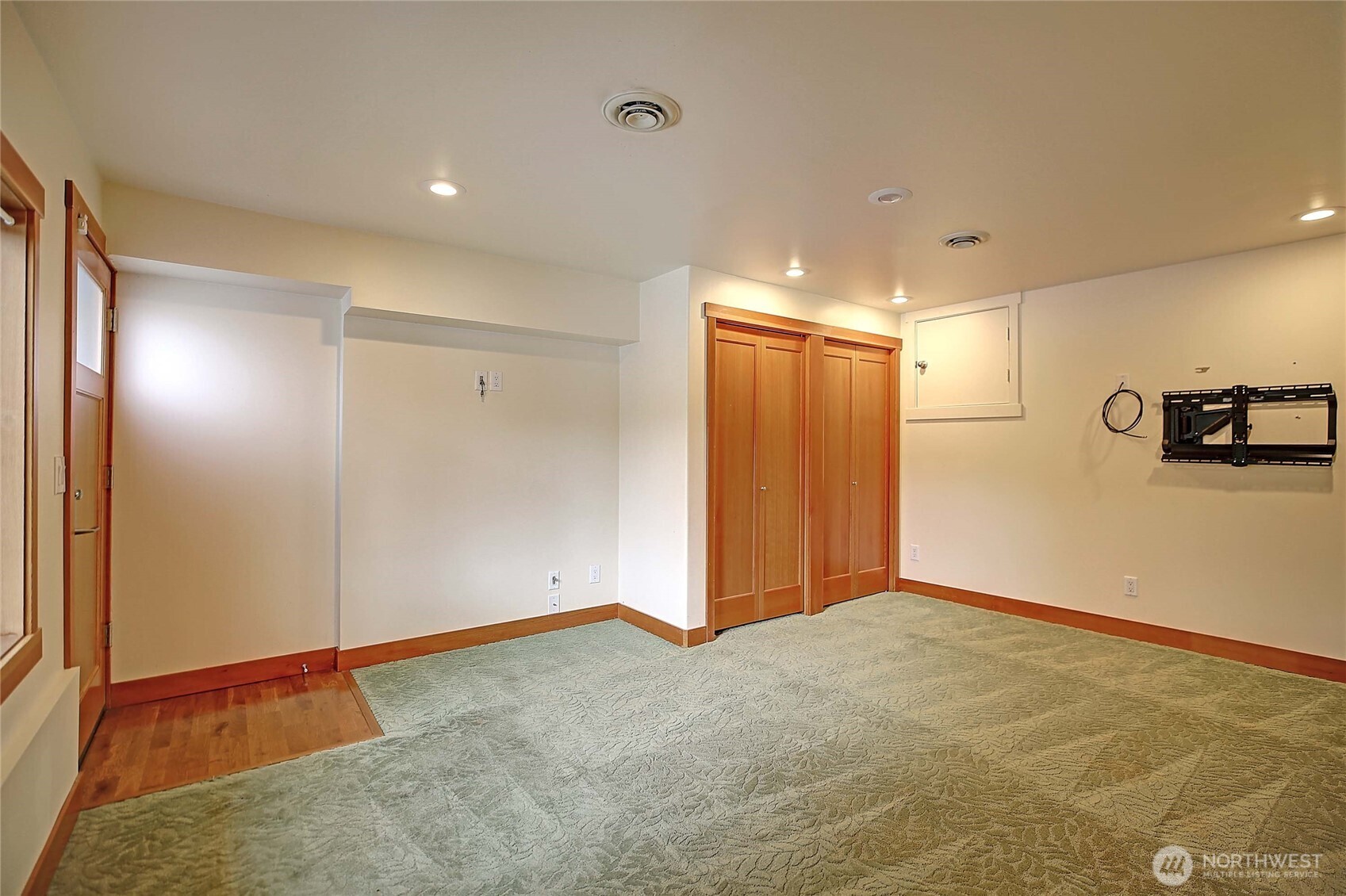 18727 Lakewood Road , Stanwood, WA 98292