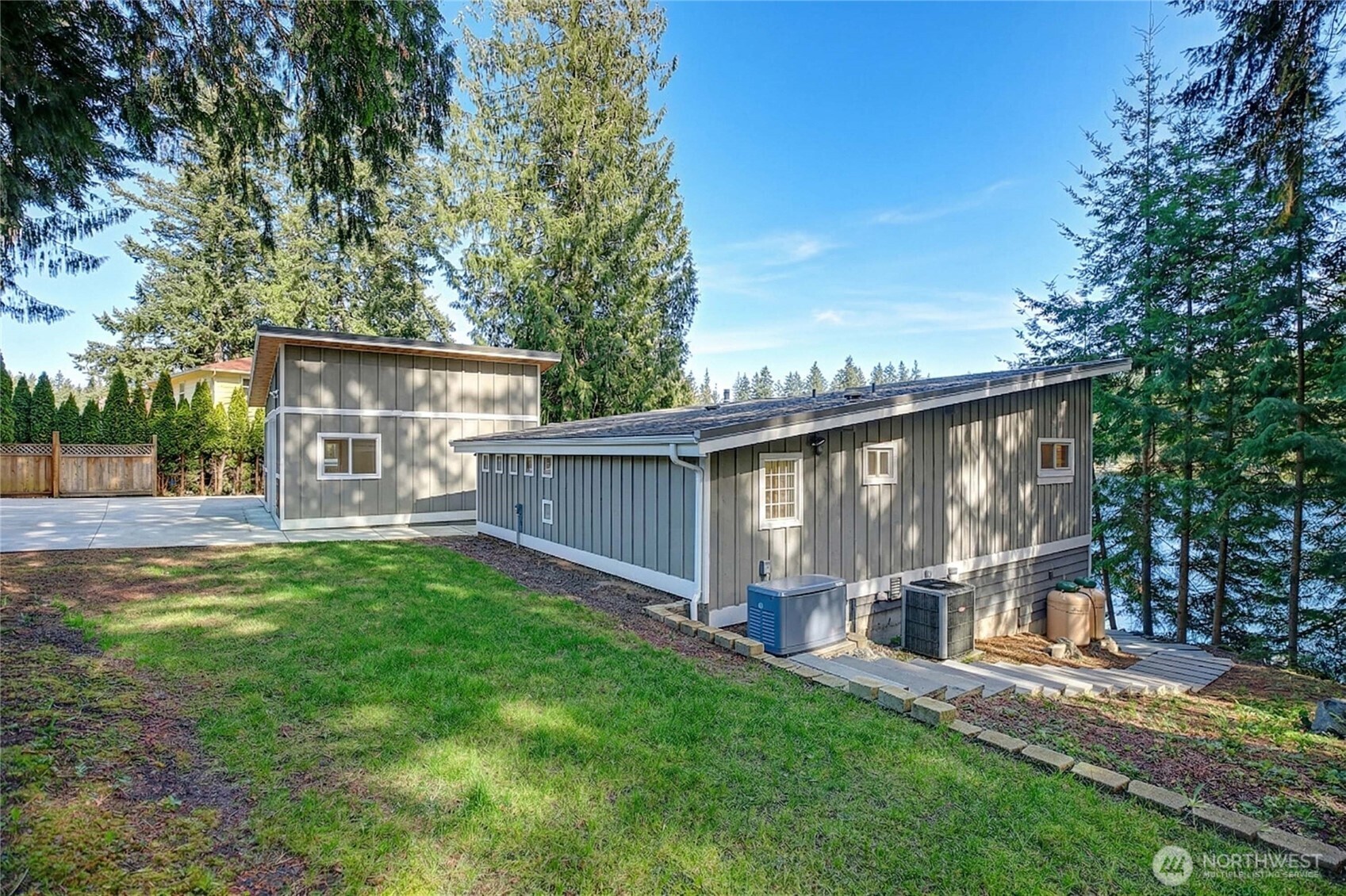 18727 Lakewood Road , Stanwood, WA 98292