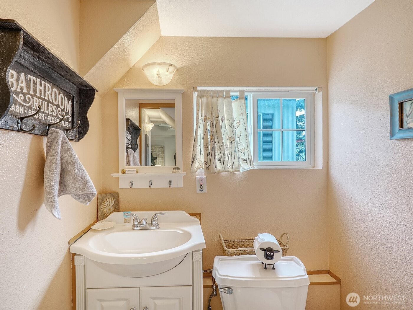 4836 Willow Drive , Blaine, WA 98230