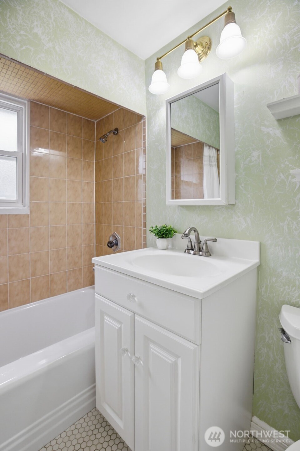 5956 37th Avenue SW, Seattle, WA 98126